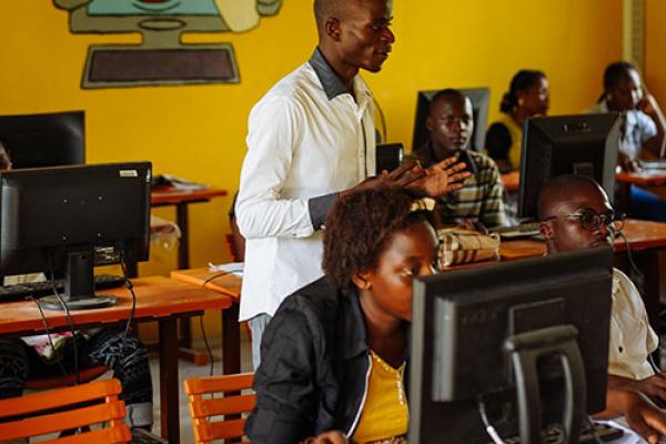 Global Gateway - eYouth Mozambique